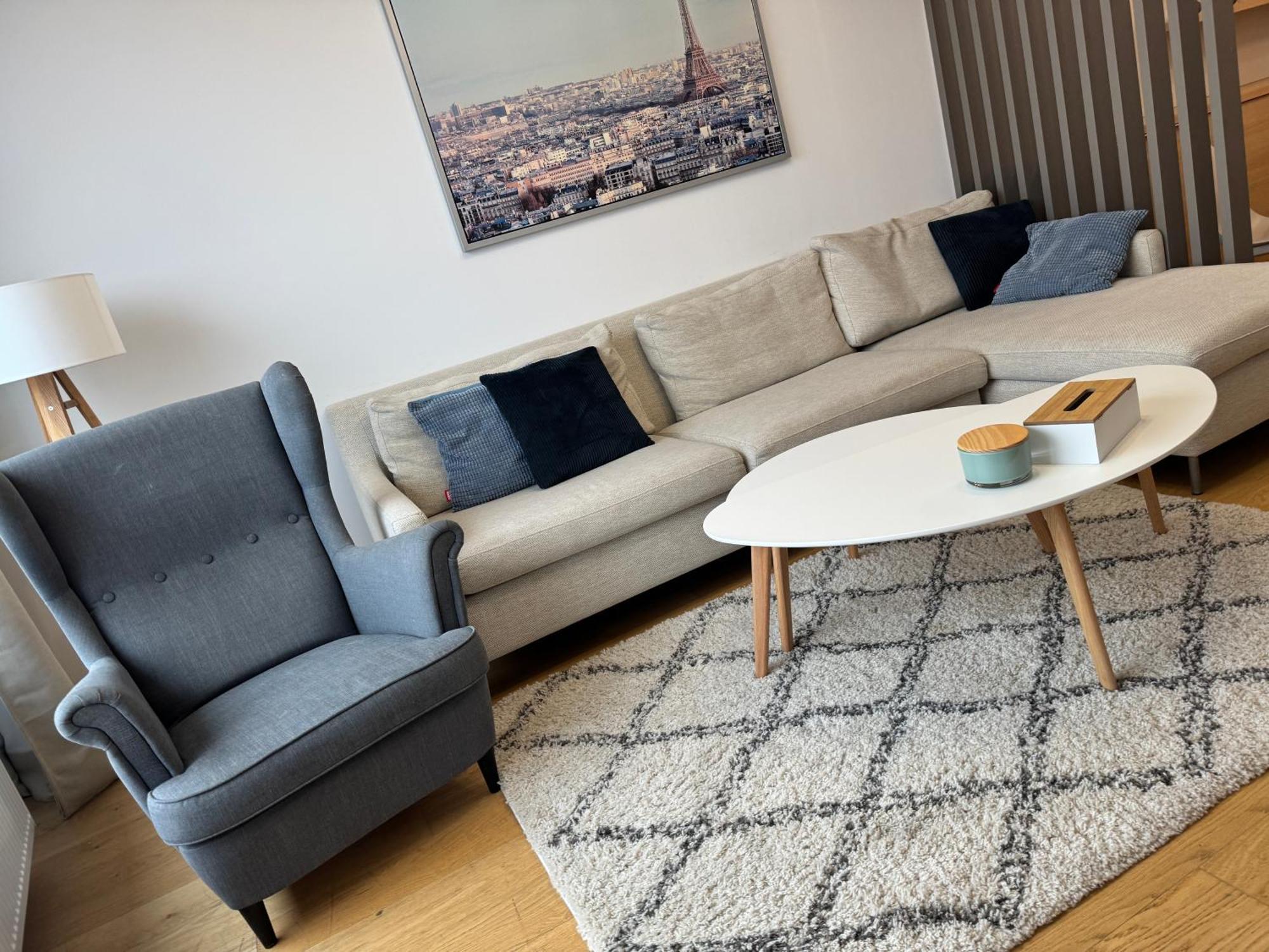 Apartamento Downtown Charm With Free Parking Spot Bratislava Exterior foto